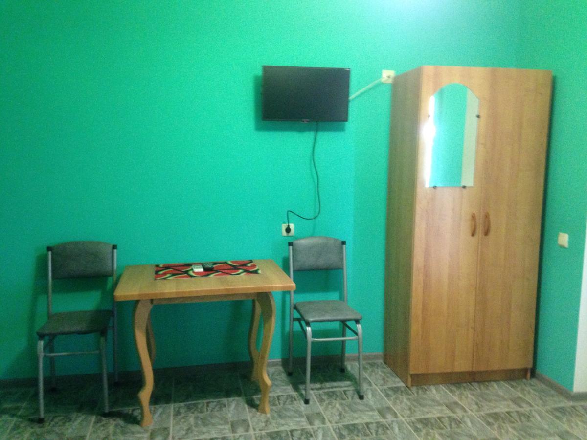 Изабелла Hotel Pitsoenda Buitenkant foto