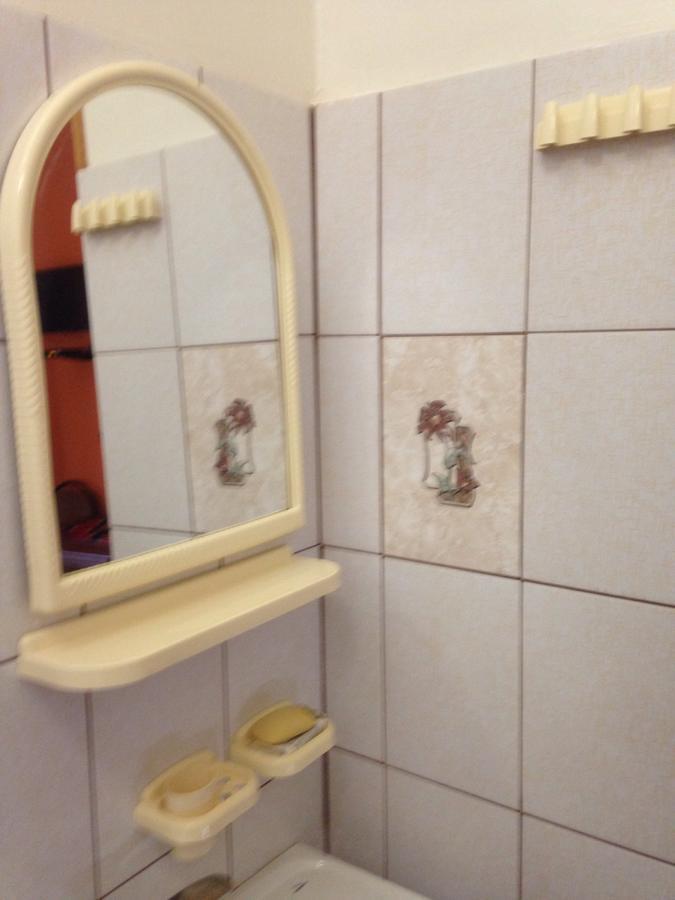 Изабелла Hotel Pitsoenda Buitenkant foto